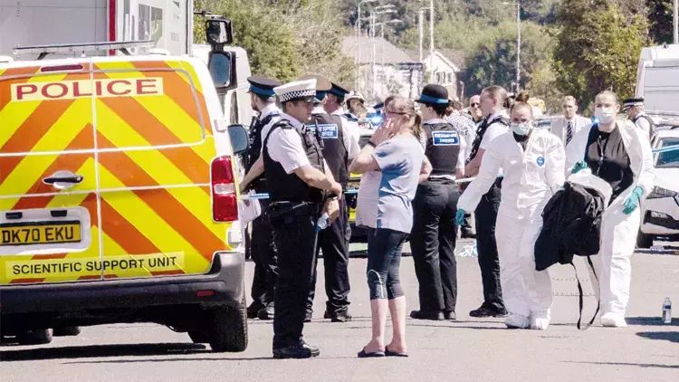 İngiltərədə bıçaqlı hücum: 2 ÖLÜ