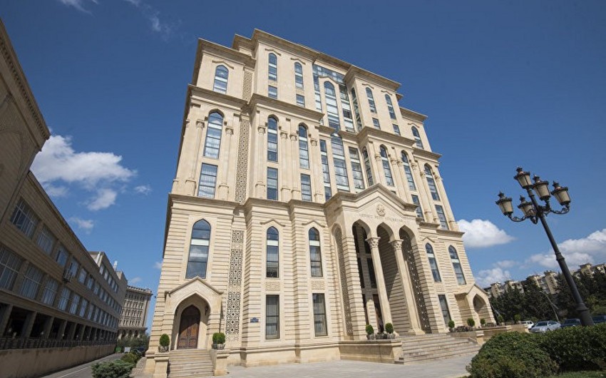 Yaxın qohumları deputatlığa namizəd olan DSK üzvlərinin fəaliyyətinə xitam verilib