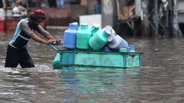 Pakistanda 44 illik yağış rekordu qırılıb