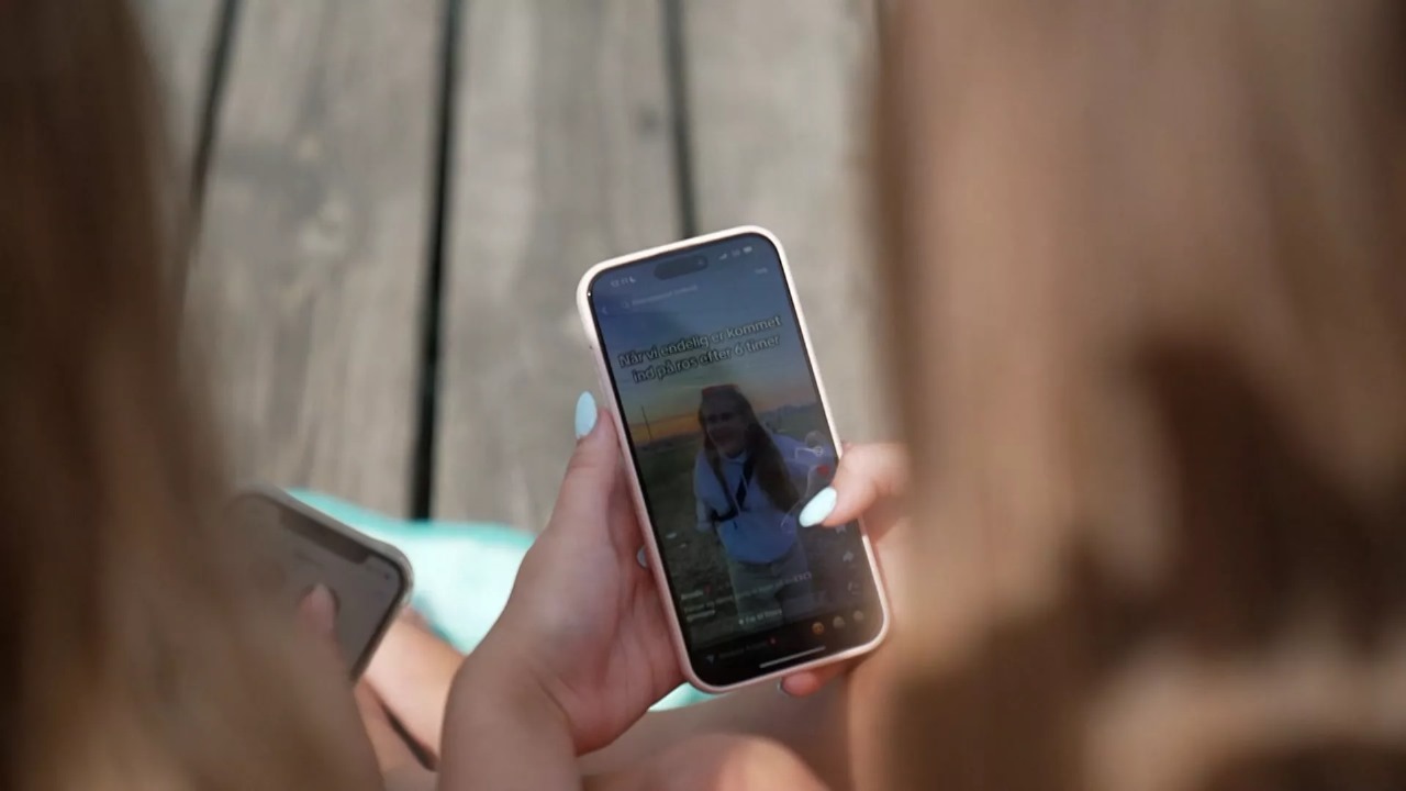 Danimarkada şagirdlərə sosial media və alış-veriş saytlarına giriş qadağan edildİ