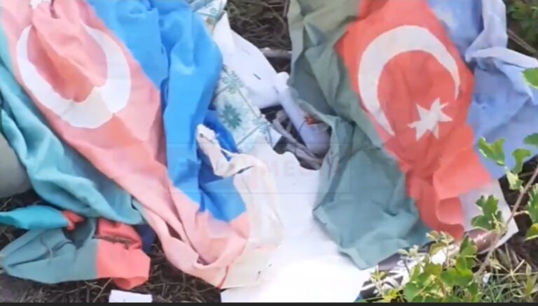 Ağdaşda bayrağımıza belə hörtsizlik edilir – FAKT VİDEO