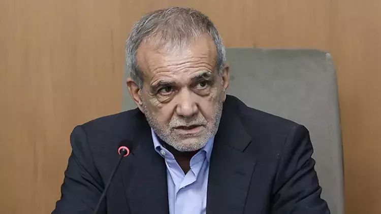 İranda prezident Pezeşkian Nazirlər Kabinetinin siyahısını parlamentə təqdim edib