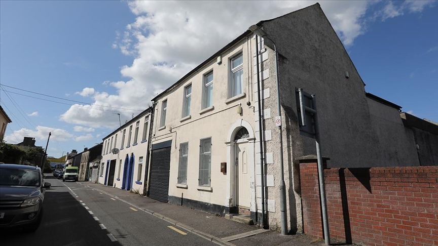 Şimali İrlandiyada məscidə hücumla bağlı bir nəfər saxlanılıb