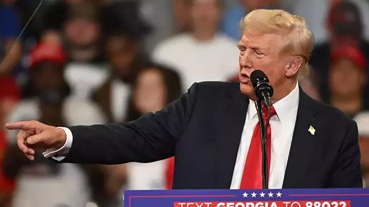 Tramp təxminən 1 il sonra X-də paylaşıb