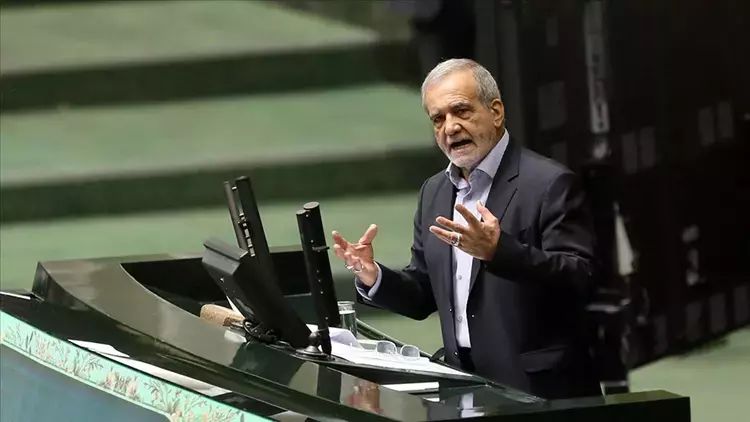 Pezeşkiyanın kabineti parlamentdən etimad səsi alıb