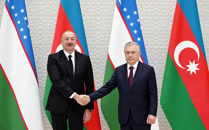 Daşkənddə Azərbaycan və Özbəkistan prezidentlərinin hər iki ölkənin işgüzar dairələrinin nümayəndələri ilə görüşü keçirilir
