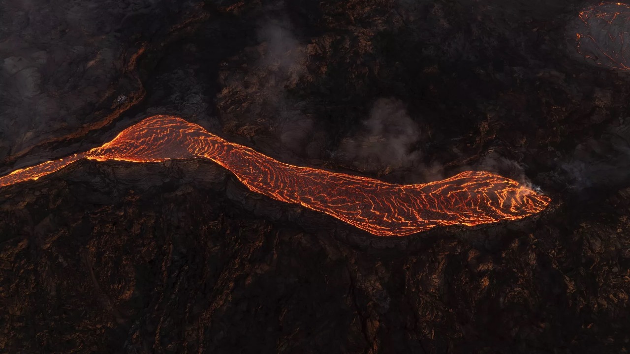 İslandiyada vulkan püskürməsi ilə əlaqədar fövqəladə vəziyyət elan edilib