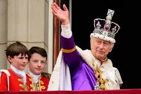 Böyük Britaniyanın kral ailəsinin üzvlərinin illik maaşları açıqlandı