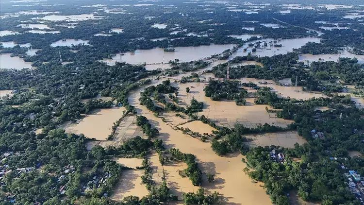 Banqladeşdə daşqınlarda ölənlərin sayı 52-yə yüksəlib