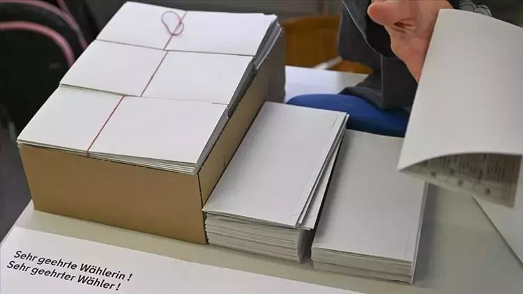 Almaniyada keçirilən seçkilərdə bülletenlərin saxtalaşdırılması aşkarlanıb