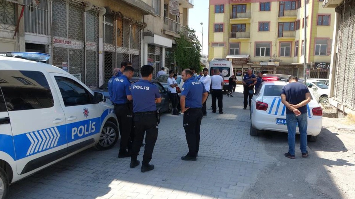 9 ay əvvəl ölən şəxsin evində sümükləri tapıldı