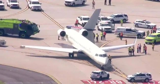 ABŞ-da uçuş-enmə zolağında 2 sərnişin təyyarəsi toqquşub