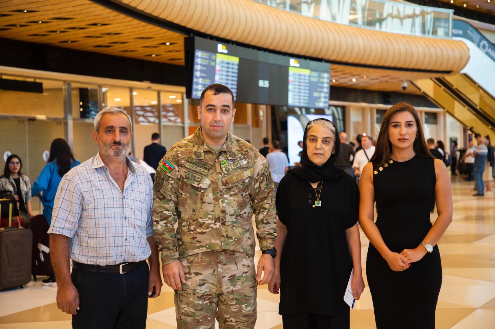 “YAŞAT” Fondu tərəfindən şəhidimizin anası müalicə məqsədilə Türkiyəyə göndərilib