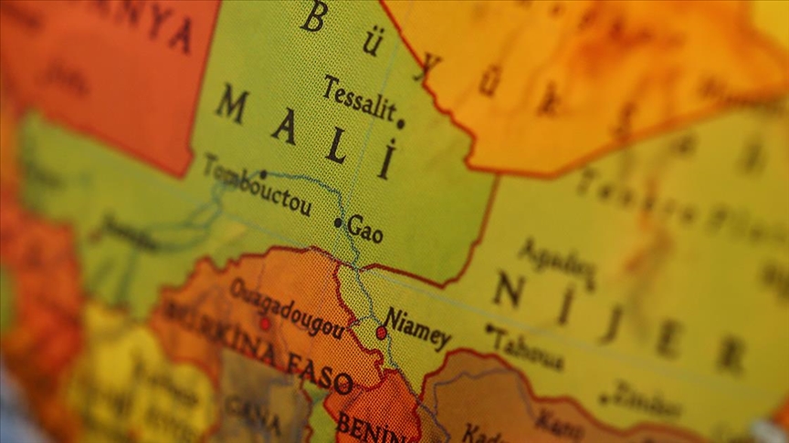 Qərbi Afrika ölkələri ümumi pasport sisteminə keçəcək