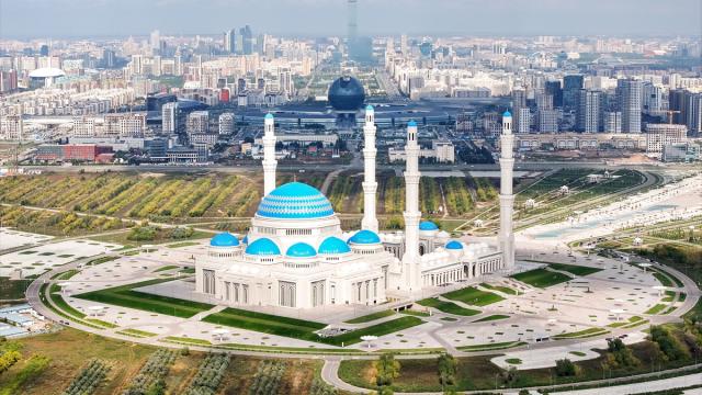 Orta Asiyanın ən böyük məscidi: Böyük Nur Sultan Məscidi