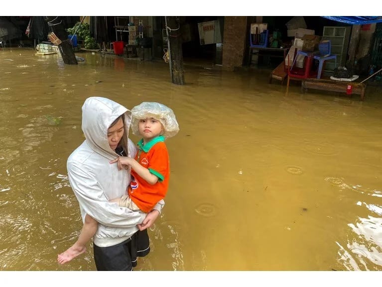 6 milyon uşaq Yagi tayfunundan zərər çəkib