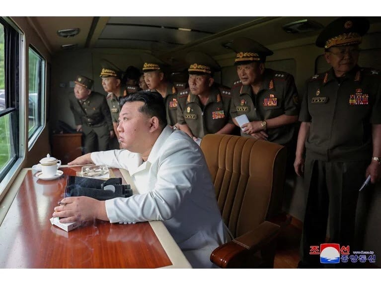 Şimali Koreyadan qorxulu təlim! Yenidən ballistik raket atıb