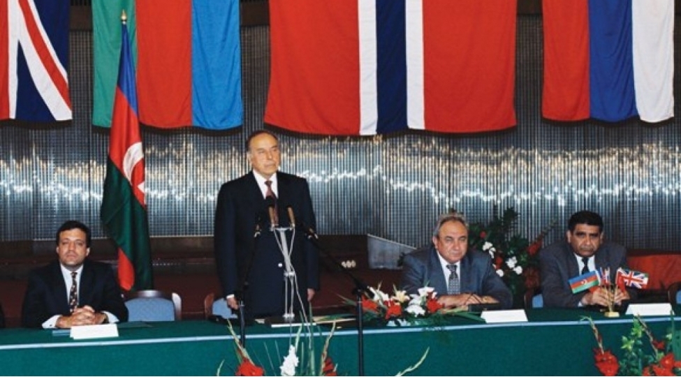 “Əsrin müqaviləsi” suverenliyimizin təminatçısıdır