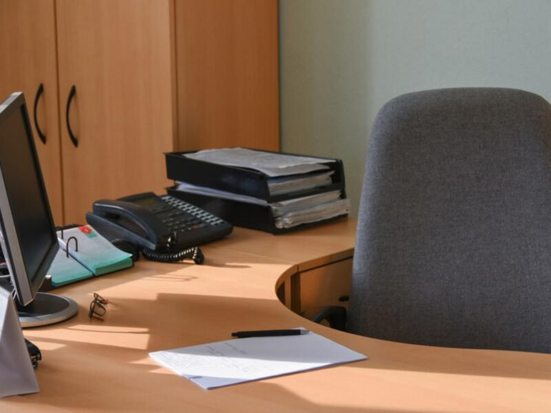 6 direktor işdən çıxarıldı