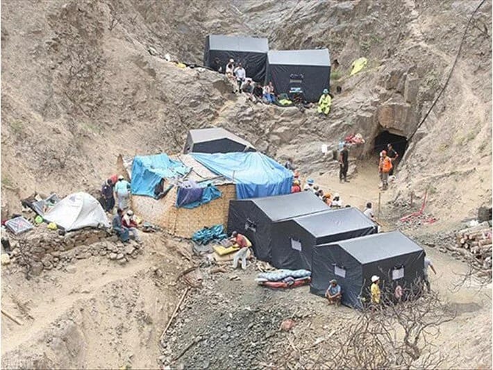 İndoneziyada qızıl mədəninin çökməsi: 15 nəfər ölüb