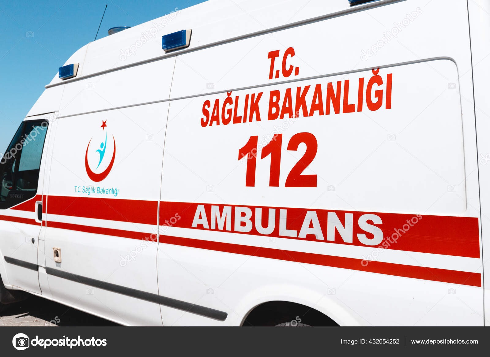 Həyat yoldaşını və oğlunu yaraladı, ardınca intihar etdi