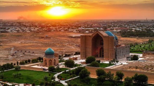 Türküstan türk dünyasının mənəvi paytaxtı seçildi