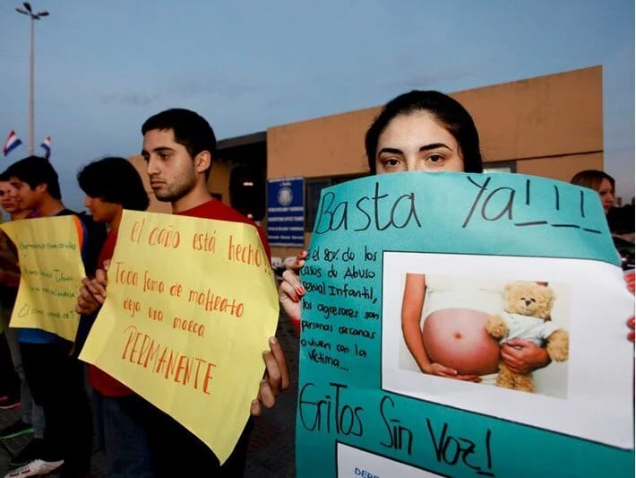 Paraqvayda hər gün 13 qız uşaq dünyaya gətirir