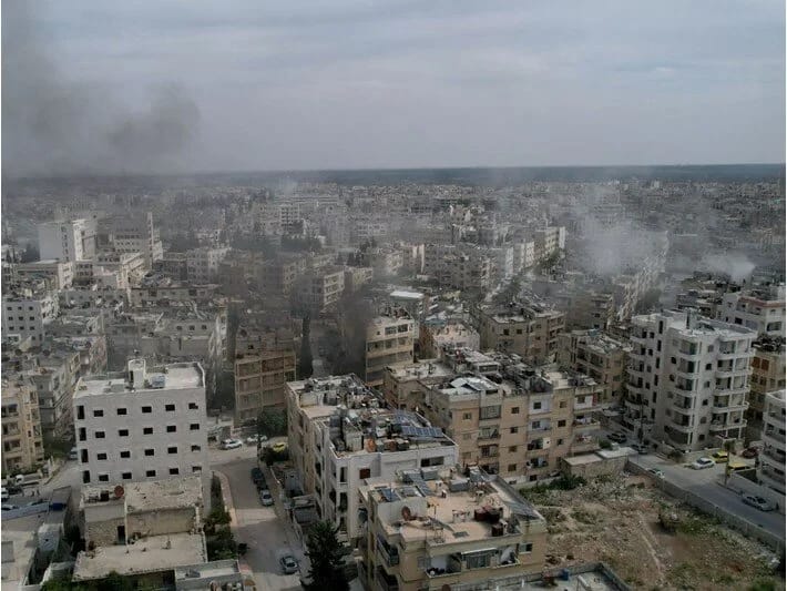 Rusiya döyüş təyyarələri İdlibə hücum etdi: Ölənlərin sayı 10-a, yaralıların sayı 32-yə yüksəldi