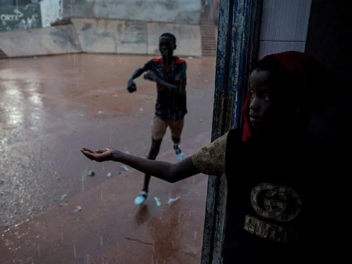 Mərkəzi və Qərbi Afrikada daşqınlar: 10 milyon uşaq məktəbə gedə bilmir