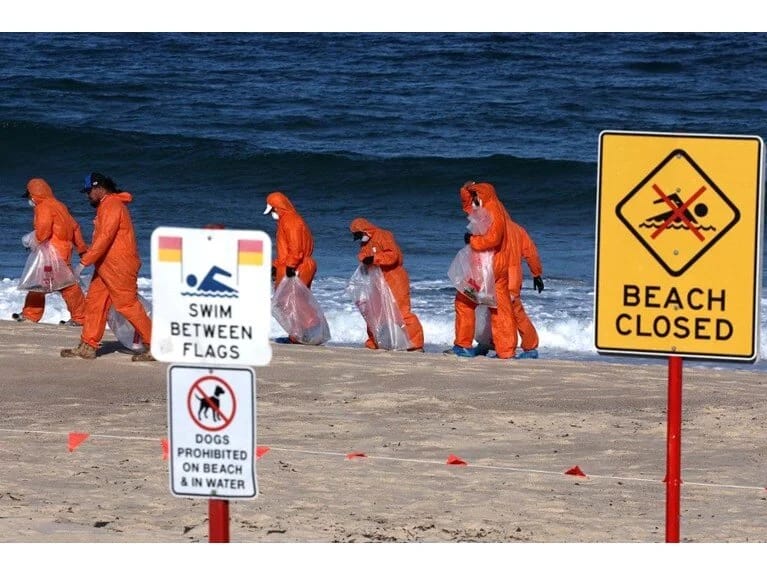 Avstraliya çimərliklərində zəhərli cisim xəbərdarlığı: Çimərliklər bağlandı