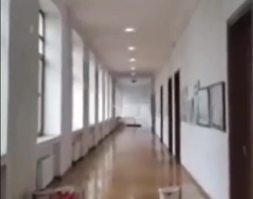 Bu universitetlərdə yağış tavandan içəri axdı - VİDEO