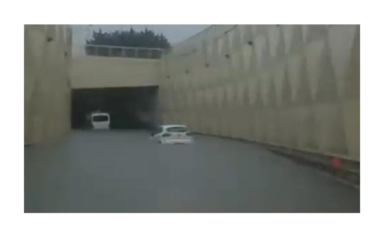 Bakıda tunelində avtobus batdı: əraziyə texnika cəlb edildi - VİDEO