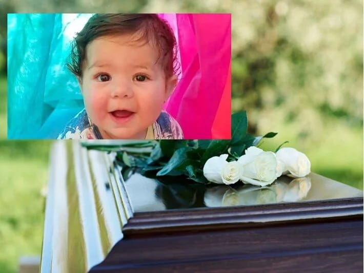 Öldüyü düşünülən körpə cənazədə hərəkət etdi