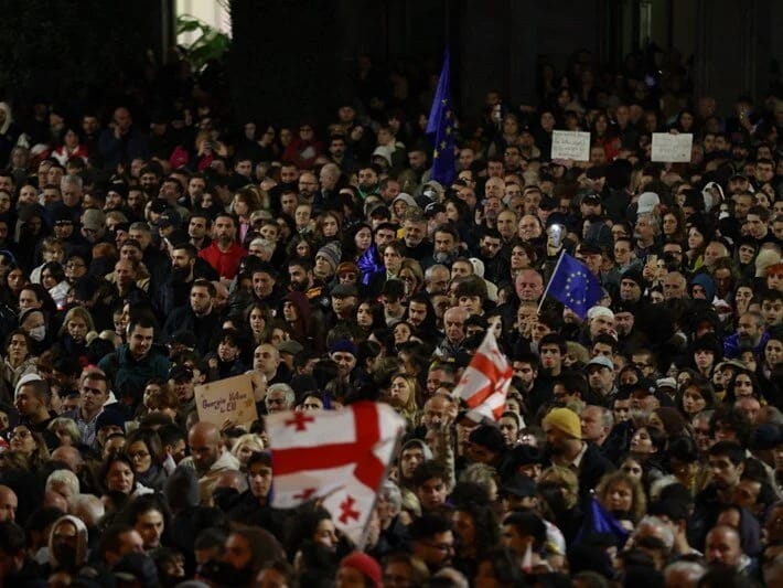 Gürcüstanda seçkilərlə bağlı etiraz aksiyası