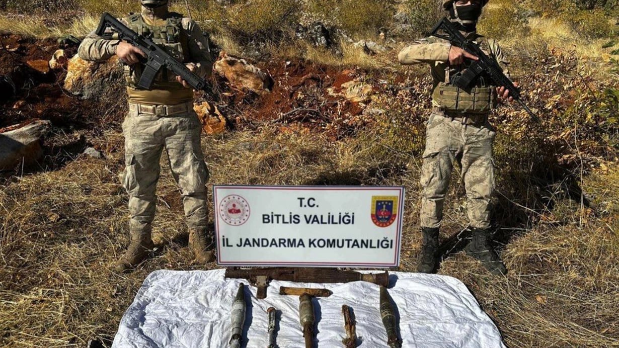 PKK terror təşkilatına məxsus silah-sursat ələ keçirilib