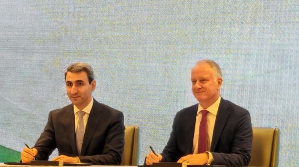 ADY sədri jurnalistlərə rüşvət paylayıb? – İDDİALARA REAKSİYA