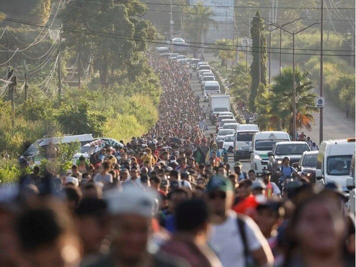 Onlar ABŞ prezidenti seçilməmiş sərhədi keçmək istəyirlər: 2500 immiqrant Meksikadan yola düşüb