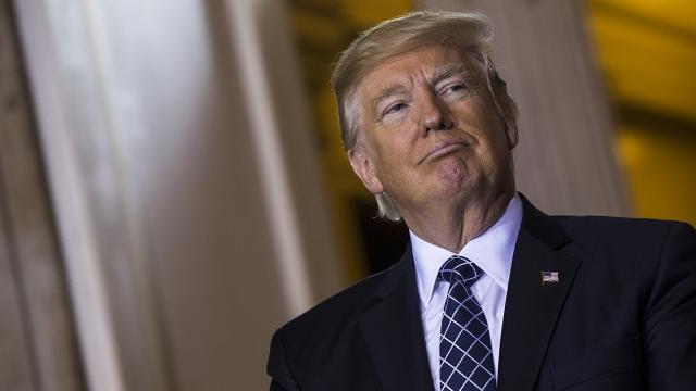 Avropa liderləri Trampı ABŞ prezident seçkilərində qələbəsini elan etməsi münasibətilə təbrik ediblər