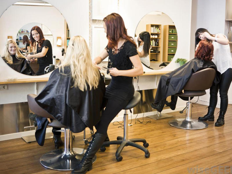 Sevgilisinin yeni saç stilini bəyənmədiyi üçün onu bıçaqladı - FOTO