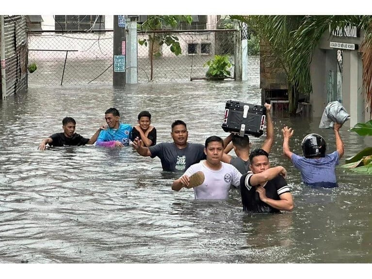 Filippində tayfun xəbərdarlığı: 160 min insan təxliyə edilib 