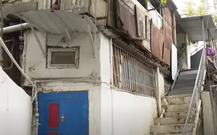 Bakıda yaşayış binasında qorxulu vəziyyət - Sakinlər narahatdır