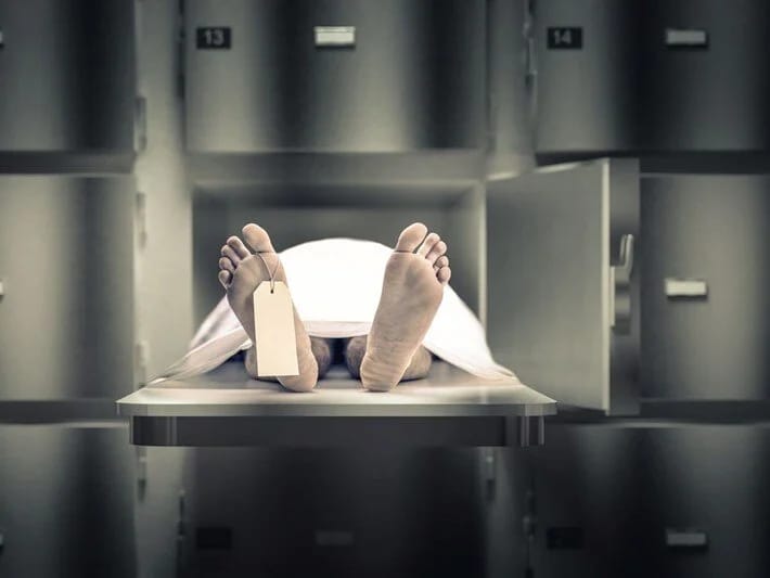 Tərk edilmiş yük maşınının içərisində 11 cəsəd tapıldı!