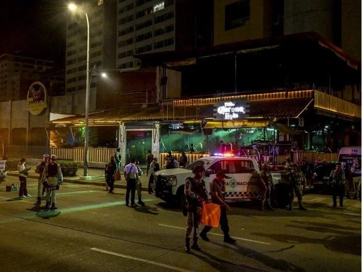 Meksikada bara silahlı hücum: 10 nəfər ölüb 