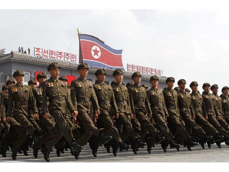 Şimali Koreya əsgərləri cəbhədə: Əsgərlərin danışıqları sızdırıldı!