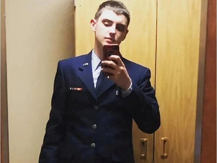 ABŞ-da gizli sənəd sızması: Milli Hava Qvardiyasına 15 il həbs