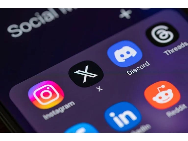 Amerikalıların xəbər mənbəyi, sosial mediaya təsir edənlər