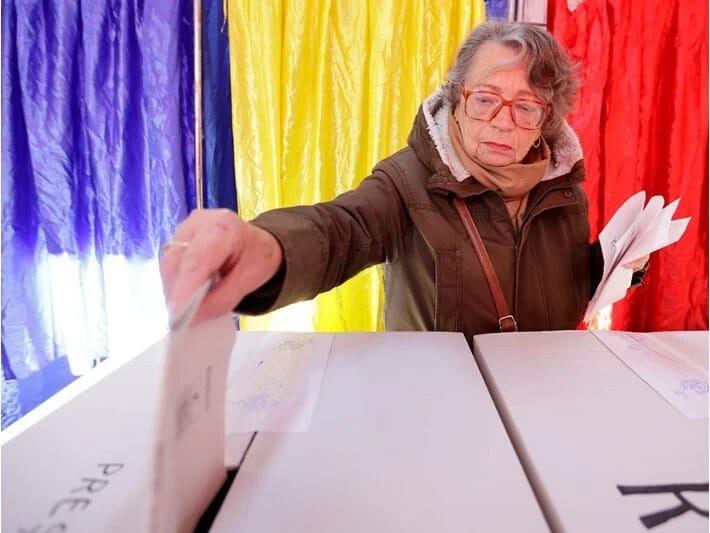 Rumıniyada prezident seçkilərinin ikinci turu keçirilir