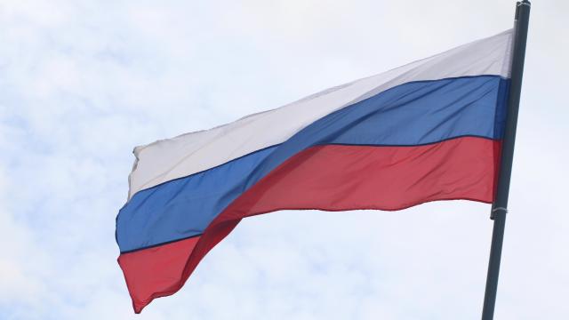 Rusiyada Qurani-Kərimi yandıran şəxs dövlətə xəyanətdə təqsirli bilinərək 14 il müddətinə azadlıqdan məhrum edilib