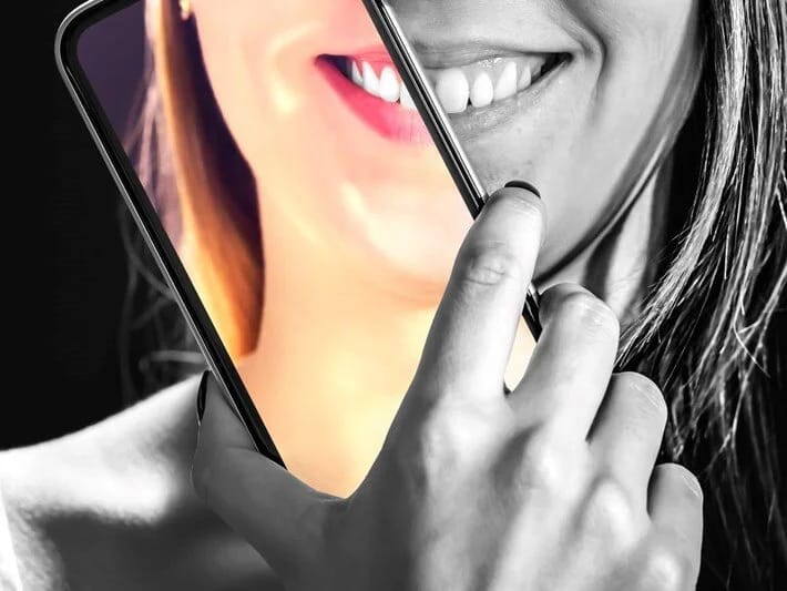 Sosial mediada yeni dövr: Gözəllik filtrləri yox olur! 