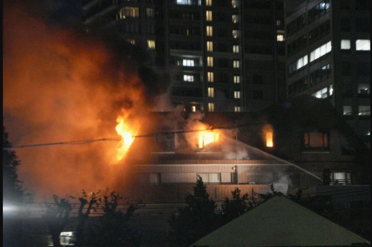 Yaponiyada yanğın: Deputatın əri və qızı öldü - FOTO